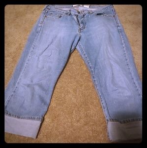Levis 515 Denim Capris. Size 10